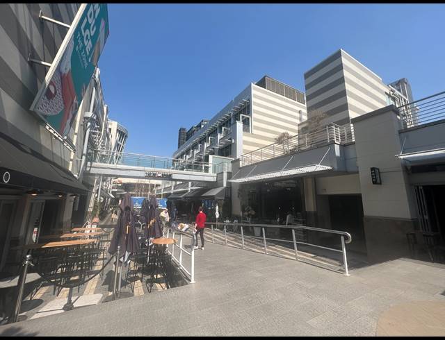 132M² OFFICE TO LET IN ROSEBANK